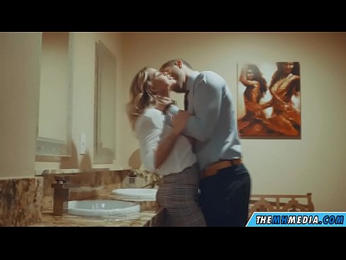 ❤️ כשבלונדינית חזה מפתה אותך בשירותים ציבוריים ❤ סלאוטים אצלנו iw.doujin-sexy.ru ❌️